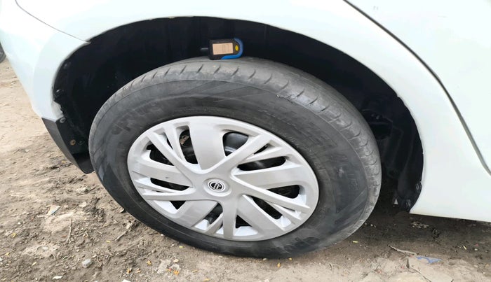 2013 Maruti Swift VDI, Diesel, Manual, 1,35,410 km, tyre