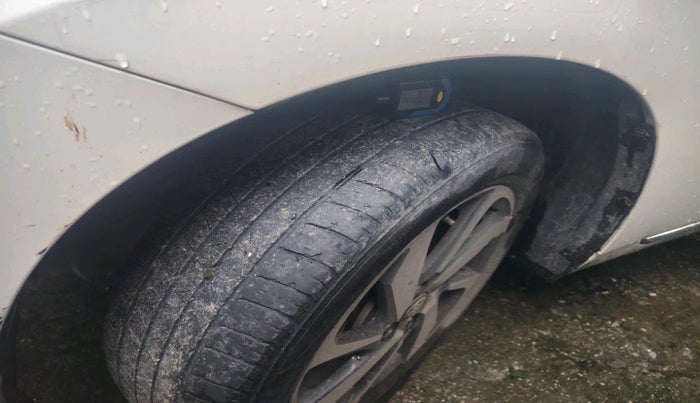 2022 Toyota Glanza V, Petrol, Manual, 35,800 km, tyre