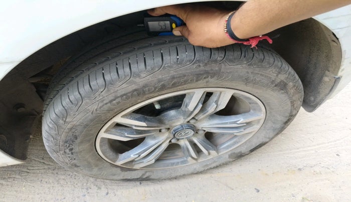 2016 Hyundai Elite i20 MAGNA 1.2, Petrol, Manual, 87,995 km, tyre