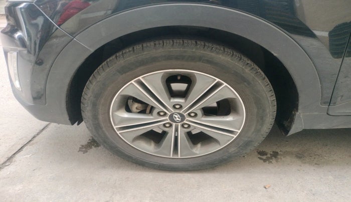 2017 Hyundai Creta SX PLUS AT 1.6 PETROL, Petrol, Automatic, 39,847 km, tyre