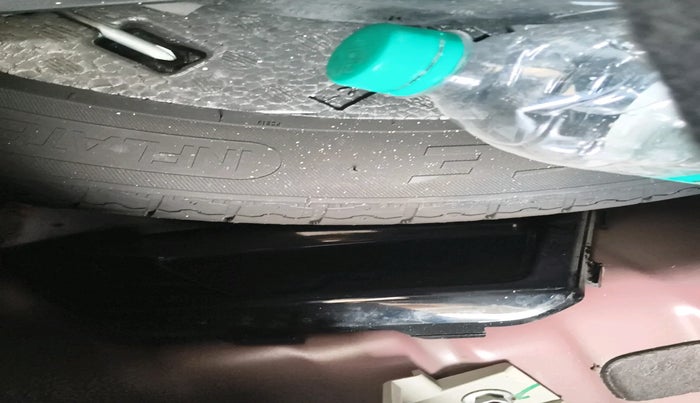 2023 Mahindra XUV300 W8 1.2 PETROL, Petrol, Manual, 4,760 km, tyre