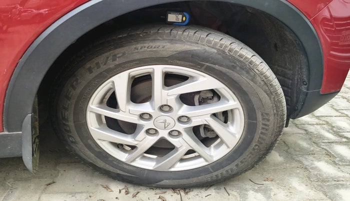 2023 Mahindra XUV300 W8 1.2 PETROL, Petrol, Manual, 4,760 km, tyre