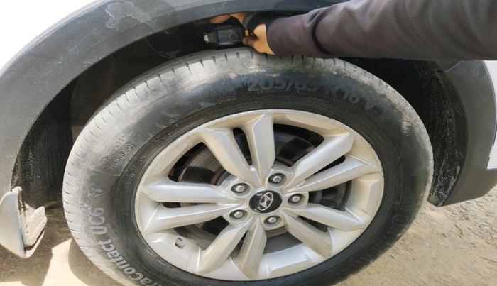 2015 Hyundai Creta SX 1.6 DIESEL, Diesel, Manual, 1,08,000 km, tyre