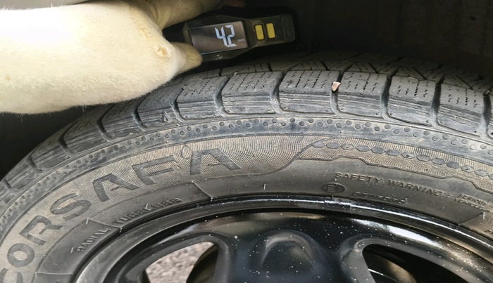 2011 Chevrolet Beat LS DIESEL, Diesel, Manual, 1,20,810 km, tyre