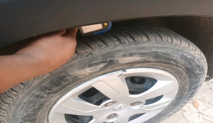 2017 Renault Kwid RXT 0.8, Petrol, Manual, 76,033 km, tyre