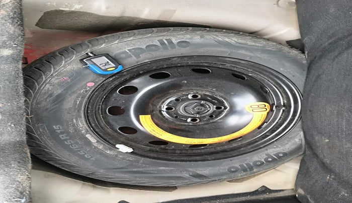 2016 Fiat URBAN CROSS ACTIVE MULTIJET, Diesel, Manual, 73,968 km, tyre