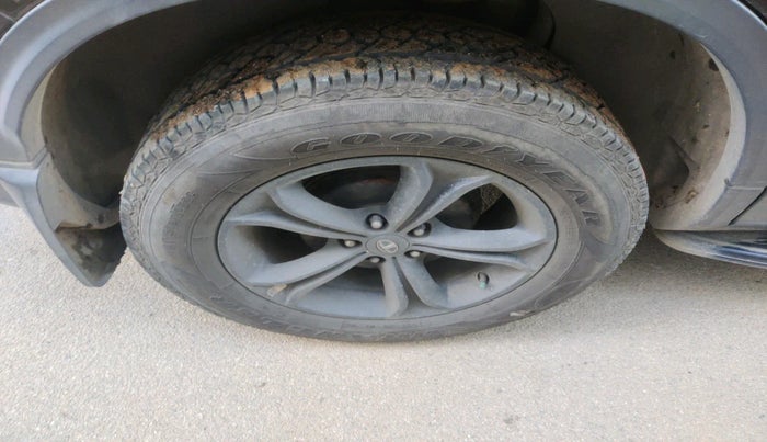 2019 Tata Harrier XZ 2.0L, Diesel, Manual, 89,966 km, tyre