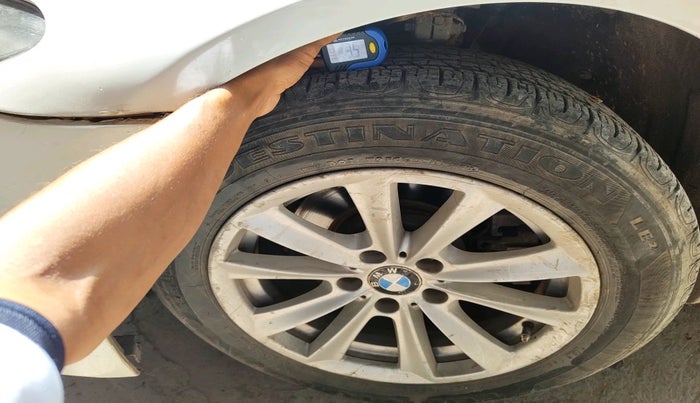 2013 BMW 5 Series 520D 2.0, Diesel, Automatic, 1,76,539 km, tyre