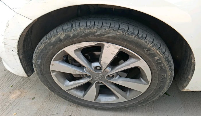 2014 Hyundai Elite i20 SPORTZ 1.2 (O), Petrol, Manual, 81,969 km, tyre