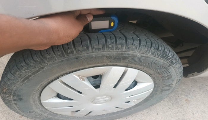 2018 Maruti Alto 800 LXI, Petrol, Manual, 37,437 km, tyre