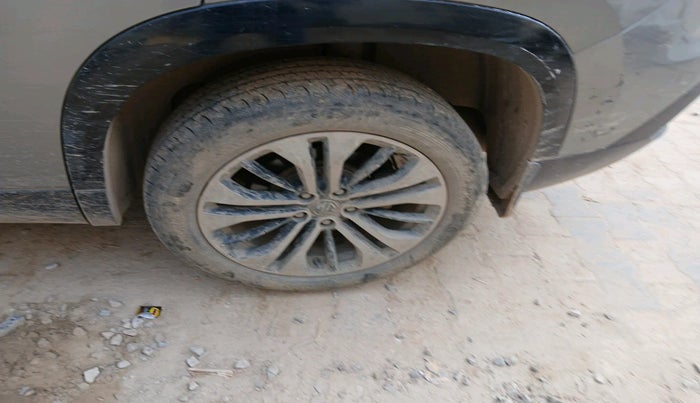 2019 MG HECTOR SUPER 2.0 DIESEL, Diesel, Manual, 74,652 km, tyre