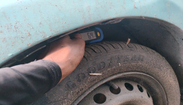 2014 Datsun Go T, Petrol, Manual, 64,041 km, tyre