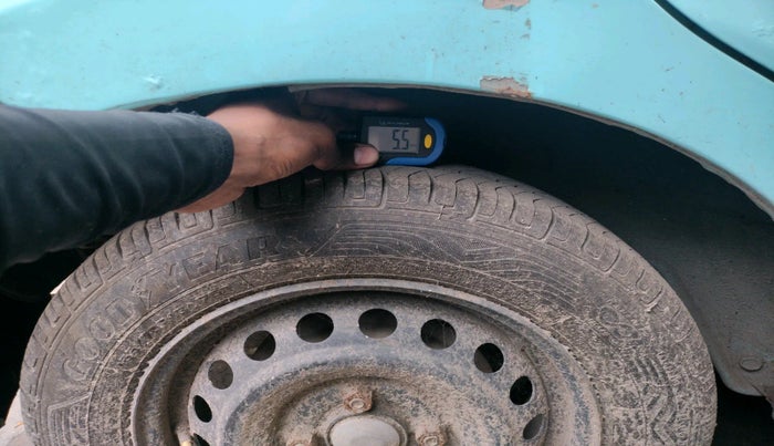 2014 Datsun Go T, Petrol, Manual, 64,041 km, tyre