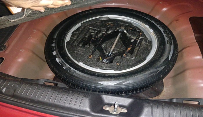 2014 Hyundai New Elantra 1.6 SX MT DIESEL, Diesel, Manual, 95,585 km, tyre