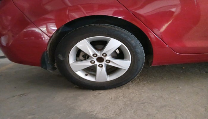 2014 Hyundai New Elantra 1.6 SX MT DIESEL, Diesel, Manual, 95,585 km, tyre