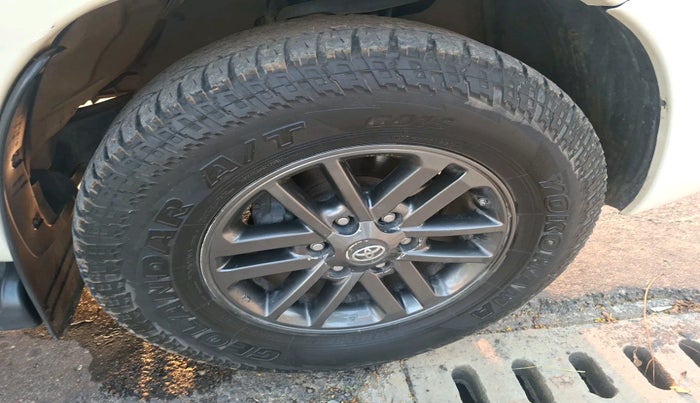 2014 Toyota Fortuner 3.0 4X2 MT, Diesel, Manual, 2,01,747 km, tyre