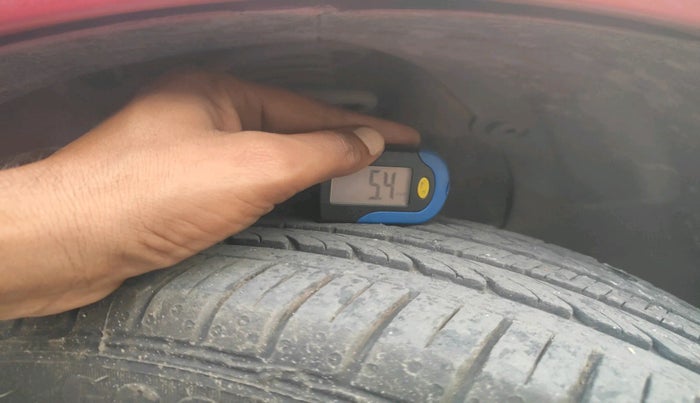 2015 Hyundai Elite i20 ASTA 1.2, Petrol, Manual, 99,317 km, tyre