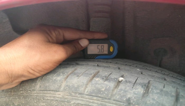 2015 Hyundai Elite i20 ASTA 1.2, Petrol, Manual, 99,317 km, tyre