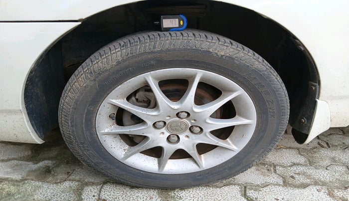 2006 Toyota Corolla H5 E 1.8, Petrol, Manual, 79,778 km, tyre