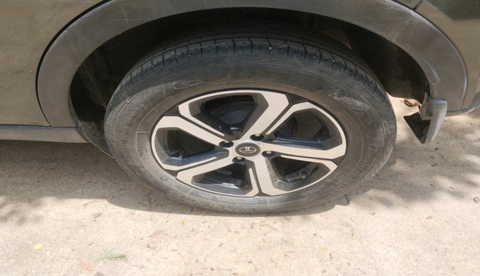 2022 Tata NEXON XZA PLUS DIESEL, Diesel, Automatic, 68,494 km, tyre