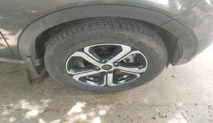 2022 Tata NEXON XZA PLUS DIESEL, Diesel, Automatic, 68,494 km, tyre