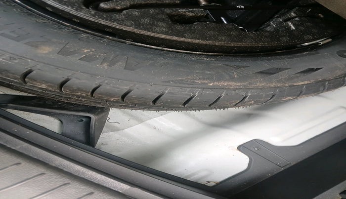 2015 Hyundai Creta SX PLUS 1.6 DIESEL, Diesel, Manual, 55,716 km, tyre