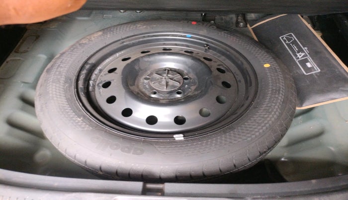 2022 Maruti Grand Vitara ALPHA SMART HYBRID, Petrol, Manual, 13,00,000 km, tyre