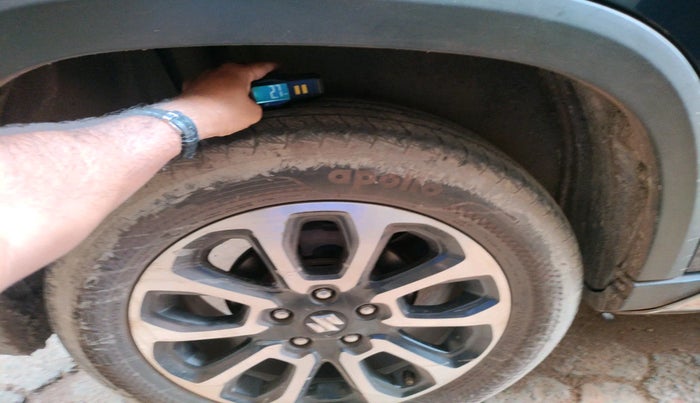 2022 Maruti Grand Vitara ALPHA SMART HYBRID, Petrol, Manual, 13,00,000 km, tyre