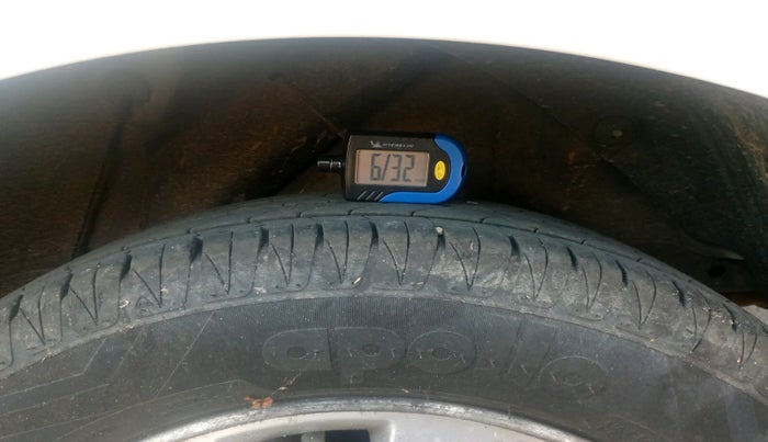 2013 Hyundai i20 SPORTZ 1.4 CRDI, Diesel, Manual, 1,28,293 km, tyre