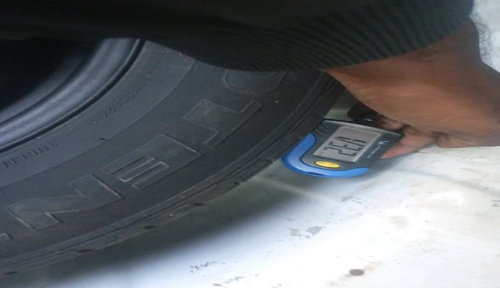 2013 Hyundai i20 SPORTZ 1.4 CRDI, Diesel, Manual, 1,28,293 km, tyre