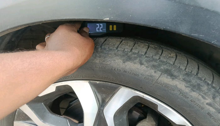 2017 Honda WR-V 1.5L I-DTEC VX MT, Diesel, Manual, 97,990 km, tyre