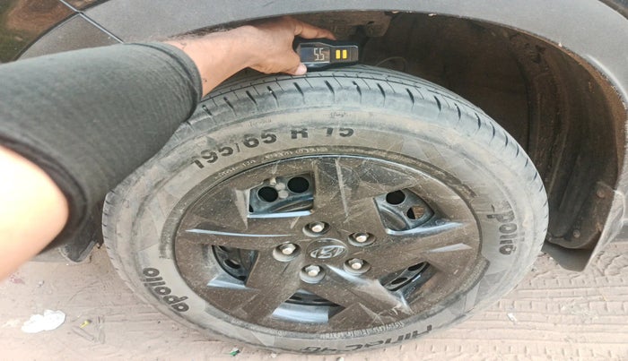 2023 Hyundai VENUE SX 1.2 PETROL, Petrol, Manual, 22,423 km, tyre