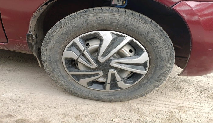 2011 Maruti Alto LX, Petrol, Manual, 40,551 km, tyre