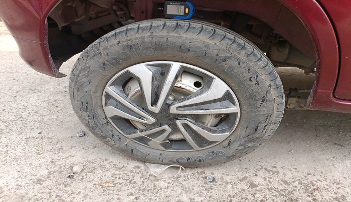 2011 Maruti Alto LX, Petrol, Manual, 40,551 km, tyre