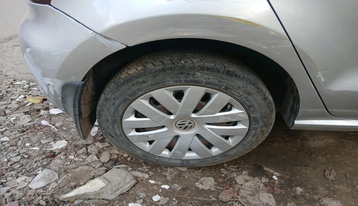 2014 Volkswagen Polo COMFORTLINE 1.2L PETROL, Petrol, Manual, 28,132 km, tyre