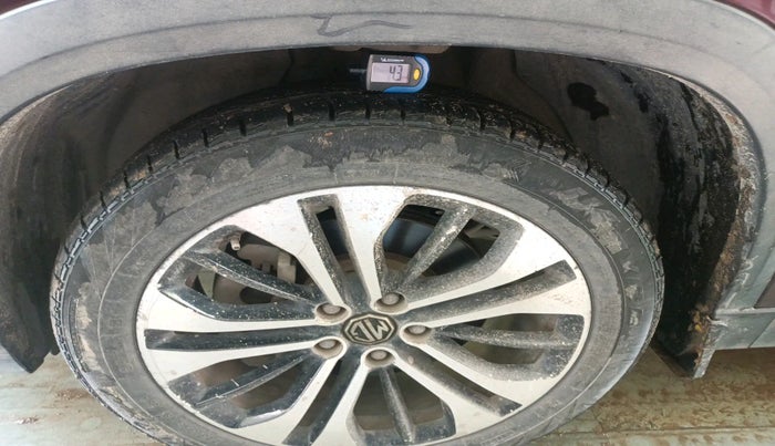 2021 MG HECTOR PLUS SHARP 1.5 PETROL TURBO DCT 6-STR, Petrol, Automatic, 90,751 km, tyre