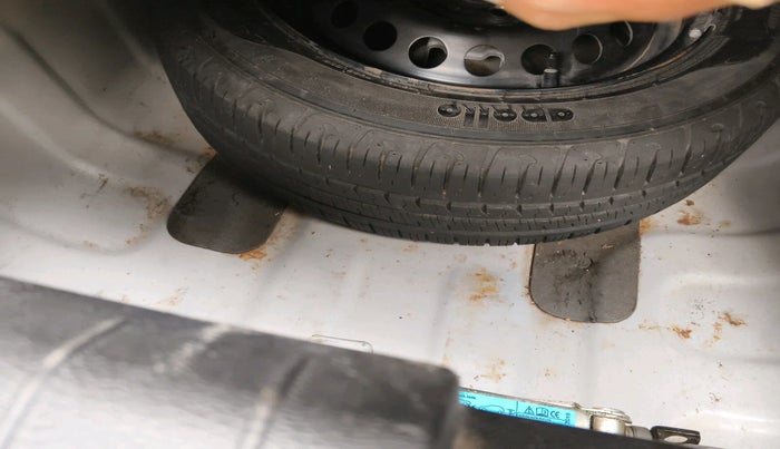 2018 Hyundai Xcent S 1.2, Petrol, Manual, 78,011 km, tyre