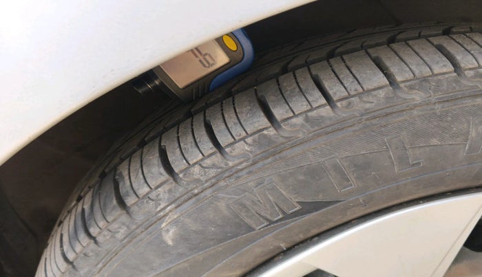 2018 Hyundai Xcent S 1.2, Petrol, Manual, 78,011 km, tyre