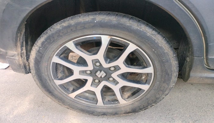 2023 Maruti XL6 ALPHA PLUS MT, Petrol, Manual, 45,802 km, tyre