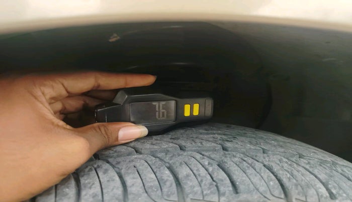 2014 Hyundai i20 SPORTZ 1.4 CRDI, Diesel, Manual, 70,632 km, tyre