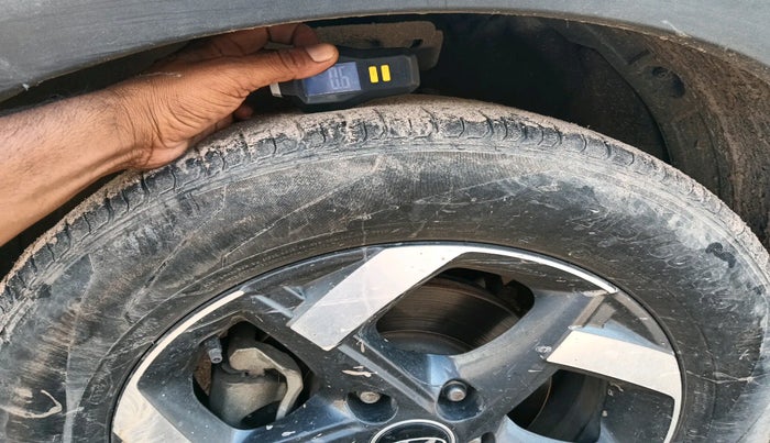 2019 Hyundai VENUE SX 1.0 TURBO, Petrol, Manual, 49,185 km, tyre