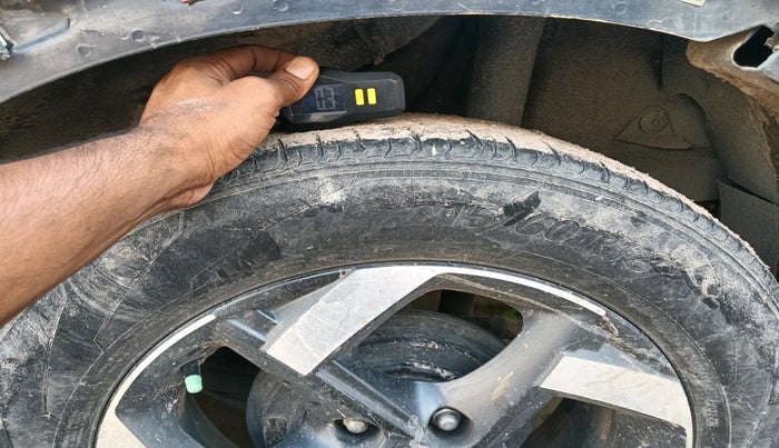 2019 Hyundai VENUE SX 1.0 TURBO, Petrol, Manual, 49,185 km, tyre