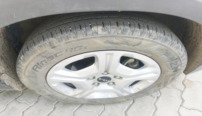 2022 KIA SONET HTK PLUS 1.2, Petrol, Manual, 33,054 km, tyre