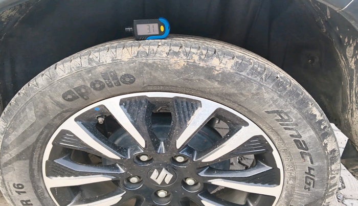 2021 Maruti Vitara Brezza ZXI, Petrol, Manual, 53,548 km, tyre