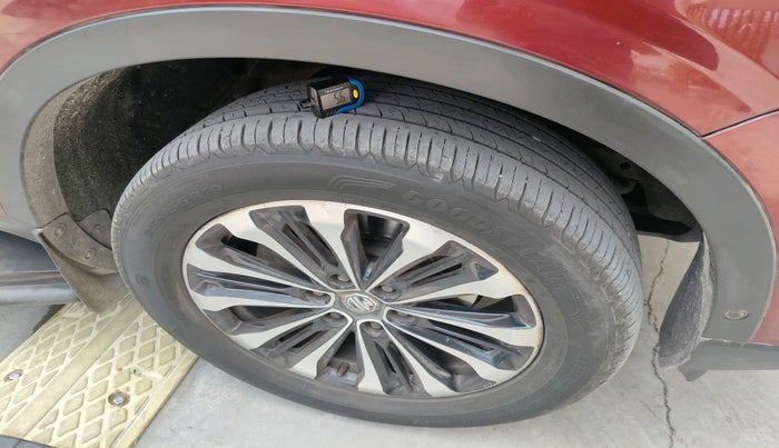 2020 MG GLOSTER SAVVY 6 STR 2.0 TWIN TURBO 4WD, Diesel, Automatic, 96,295 km, tyre