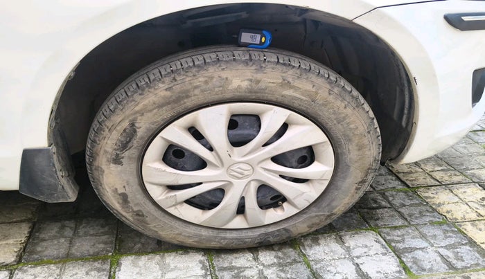 2013 Maruti Swift VXI, Petrol, Manual, 74,258 km, tyre