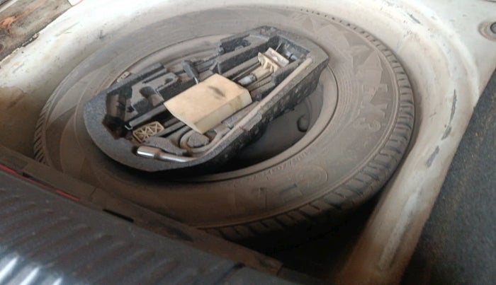 2011 Volkswagen Polo TRENDLINE 1.2L DIESEL, Diesel, Manual, 71,824 km, tyre