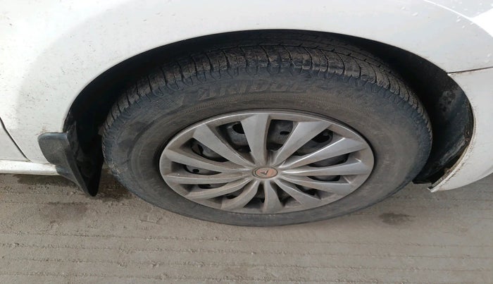 2011 Volkswagen Polo TRENDLINE 1.2L DIESEL, Diesel, Manual, 71,824 km, tyre