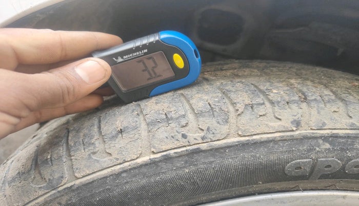 2017 Hyundai Grand i10 SPORTZ 1.2 KAPPA VTVT, Petrol, Manual, 32,779 km, tyre