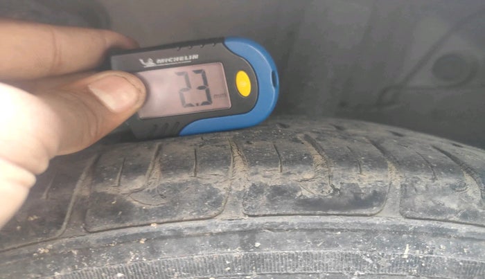 2017 Hyundai Grand i10 SPORTZ 1.2 KAPPA VTVT, Petrol, Manual, 32,779 km, tyre